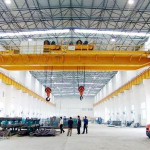 QE型雙梁雙小車橋式起重機(jī)